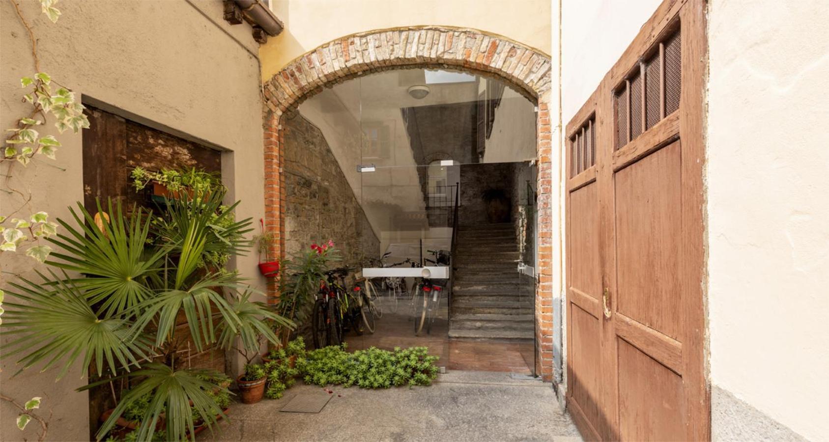 Charming Joivy Flat Next To Duomo Di Como Eksteriør billede